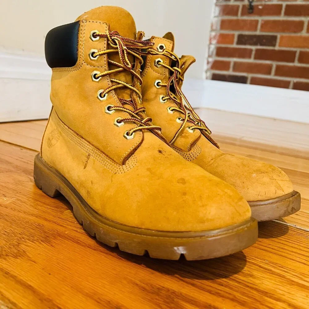 Timberlands Men’s 8.5 Suede Leather Boots 400 Gram Primaloft Nubuck Waterproof